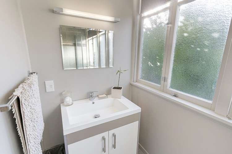 13a Dinsdale Road Dinsdale_11