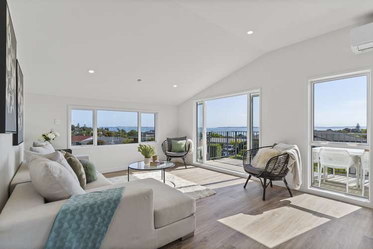 16 Paisley Street Mellons Bay_17