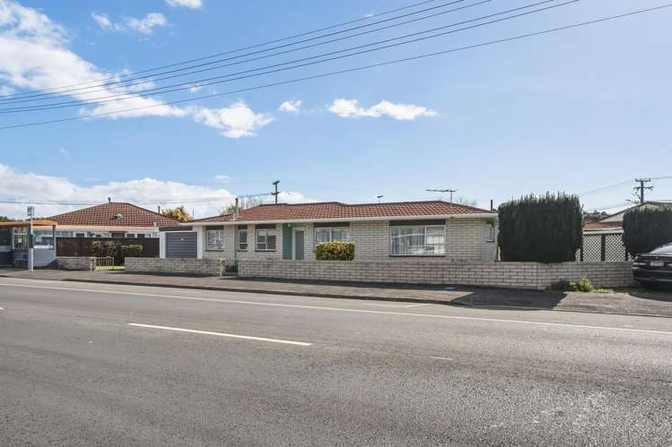 8 Tukapa Street Westown_18
