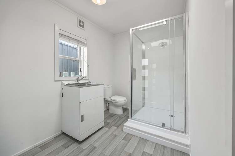 27 Westney Road Mangere_16