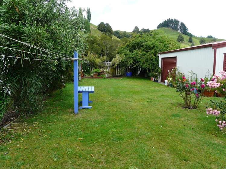 12 Nelvin Avenue Manunui_16