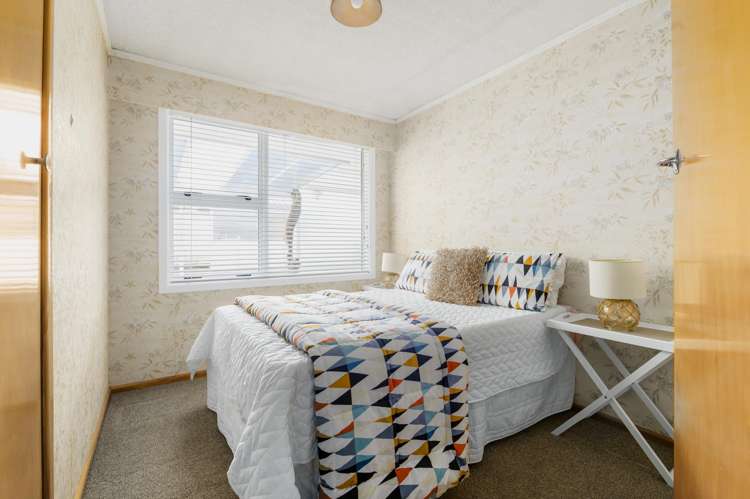 56 Acacia Crescent Glenview_11