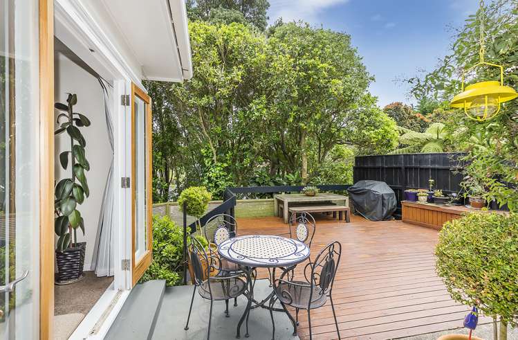 132 Onslow Road Khandallah_2