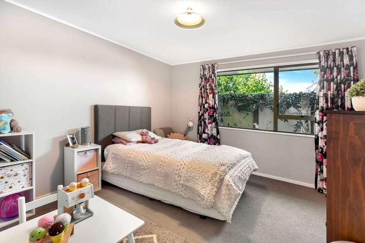 18 Truscott Grove Awapuni_18