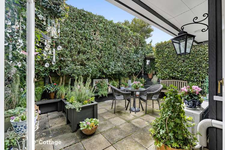 8 Loch Street Remuera_32