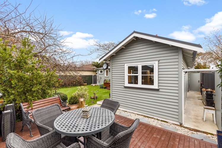 9 Mere Mere Avenue Palmerston North Central_17