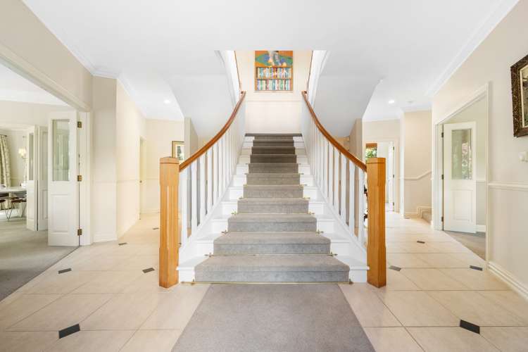 33 Seymour Road Mellons Bay_3