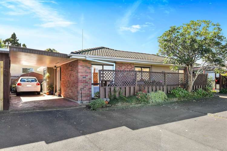 110m Grey Street Onehunga_2