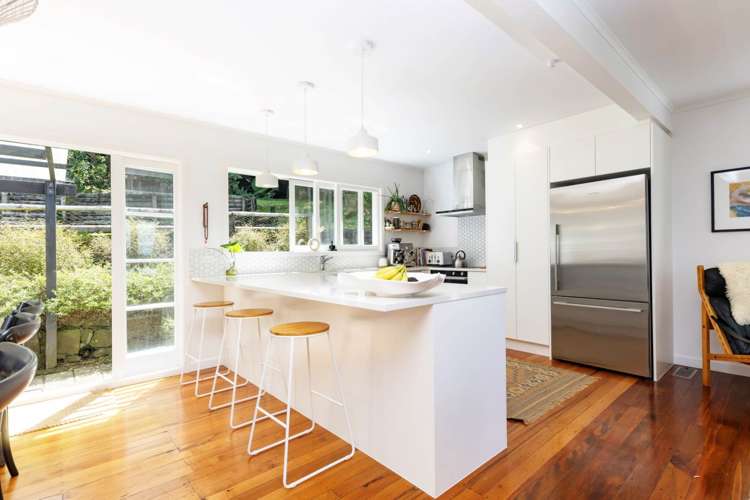 15 Laingholm Drive Laingholm_8