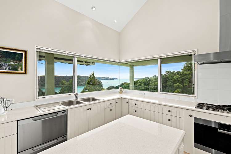 19 Puriri Place Sandspit_4