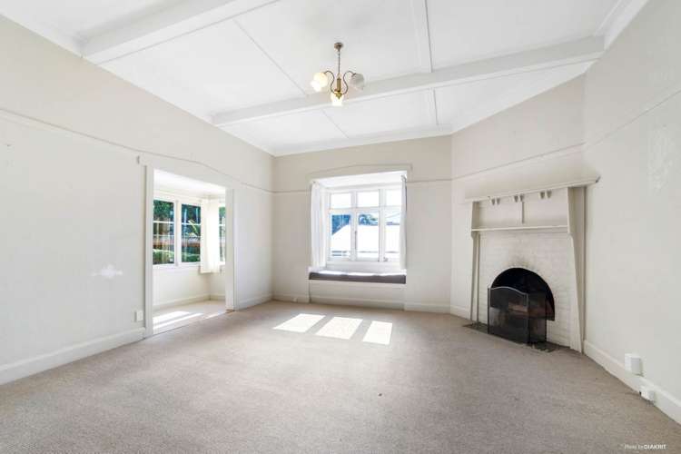 16 Lake Road Devonport_7