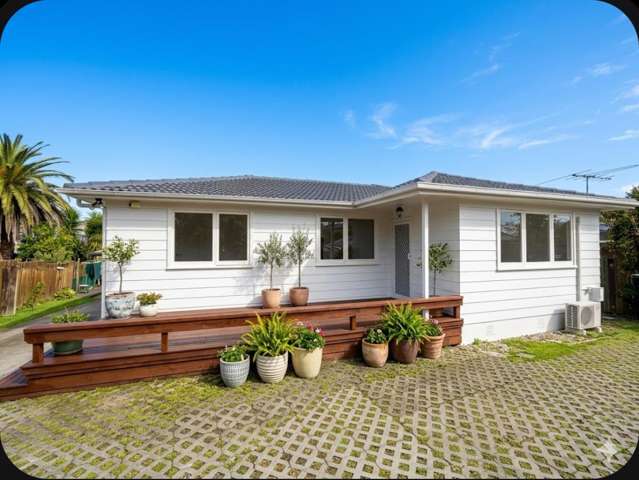 Fully Renovated Family Home in Prestigious Macleans School Zone