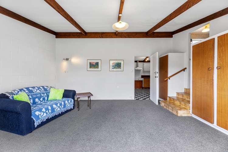 5a Newbourne Crescent Redwoodtown_7