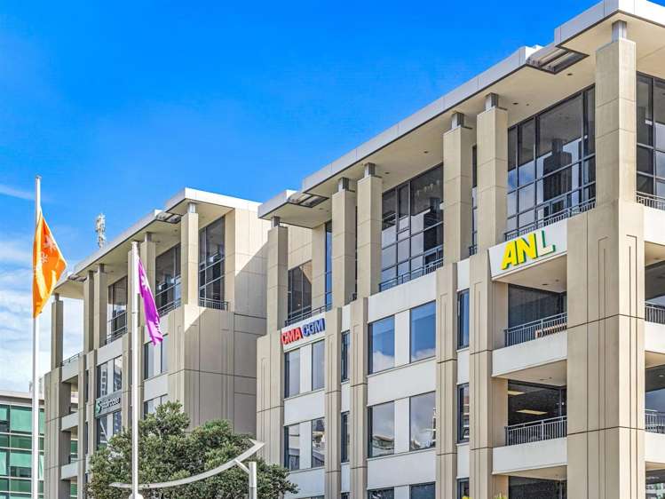 32-34 Mahuhu Crescent_0