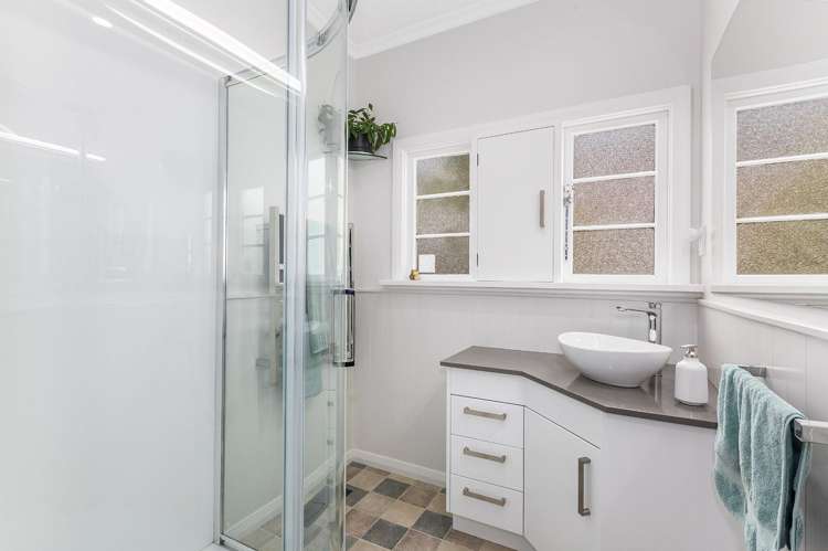 150 Waiwhetu Road Waterloo_11