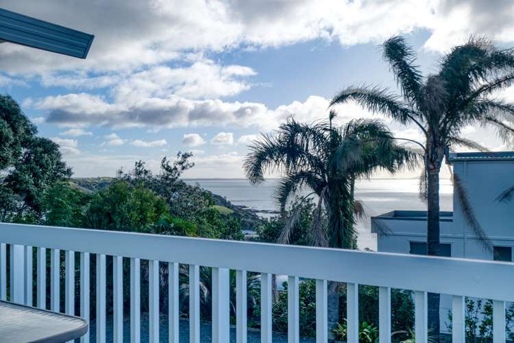 55 Seaview Road Cable Bay_20