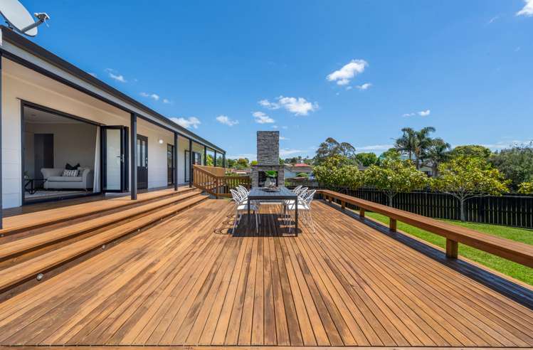 51 Kurnell Drive Botany Downs_11