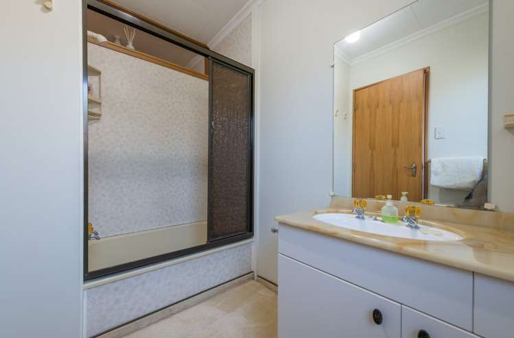 25 Selbourne Avenue Richmond_16