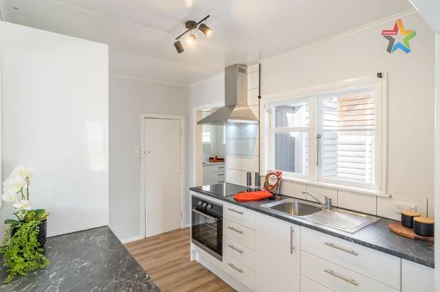 28 Main Road Wainuiomata_3