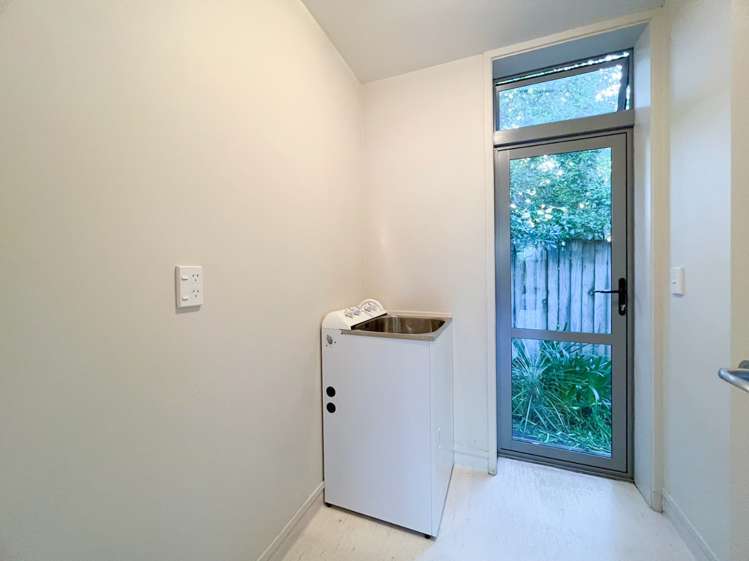 632 Beach Road Browns Bay_10