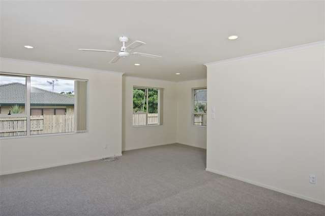 23 Thornlea Drive Welcome Bay_1