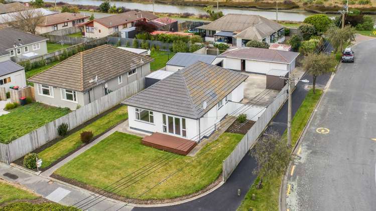 69 Bamford Street Woolston_13