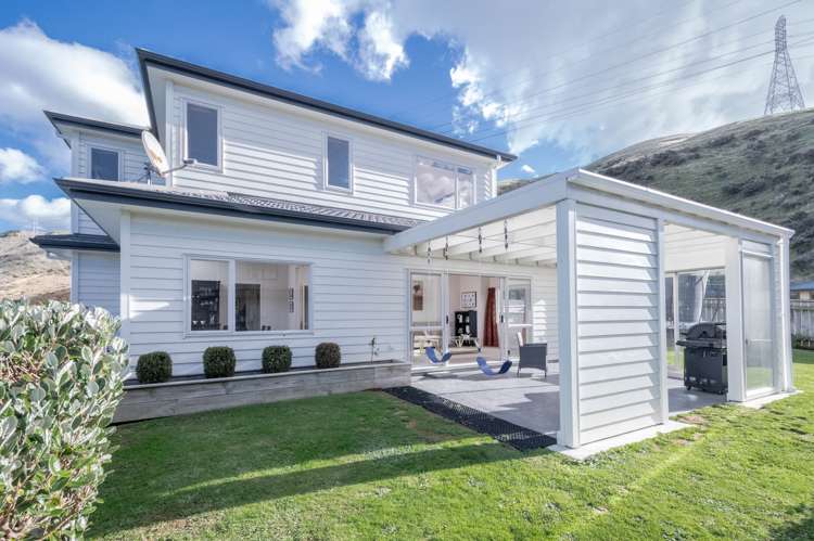 13 Moston Grove Churton Park_10