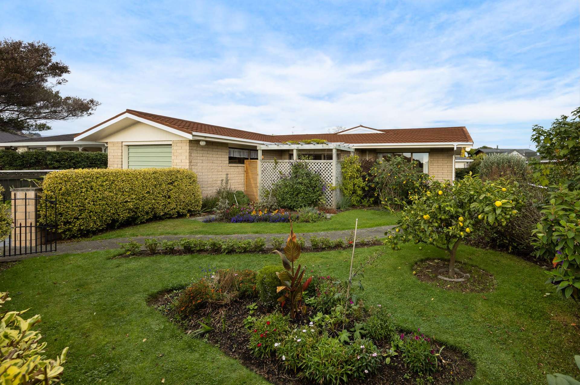 6 Rewarewa Crescent Waikanae_0