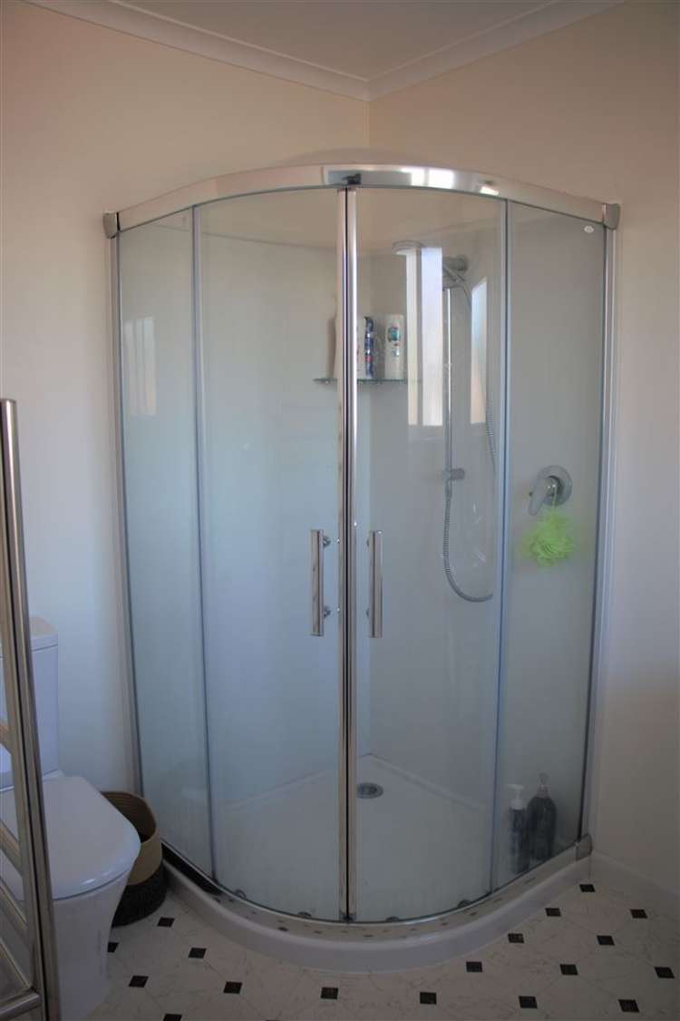 38 Reid Crescent Allenton_13