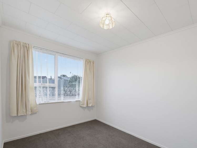 2/11 Chester Street Taradale_8