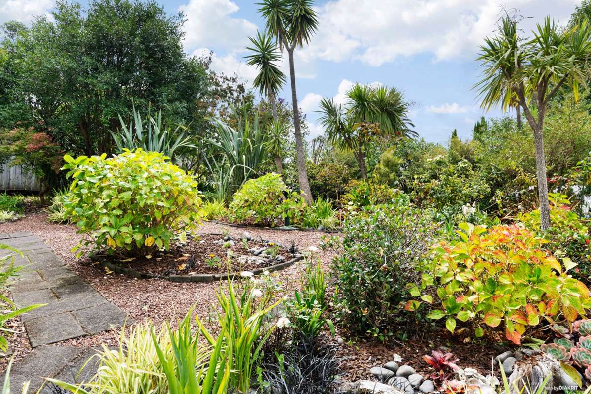 1/33 Cyclarama Crescent_3