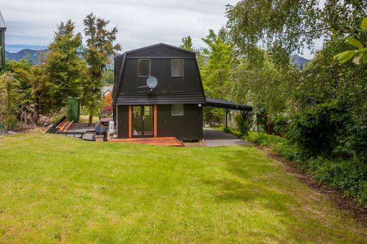 8 Chalet Crescent Hanmer Springs_14