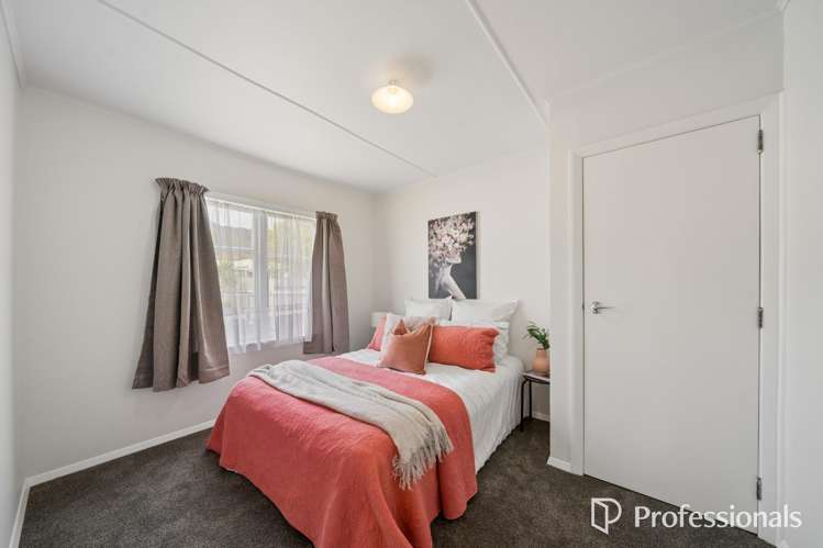 8 Roberts Street Wainuiomata_13