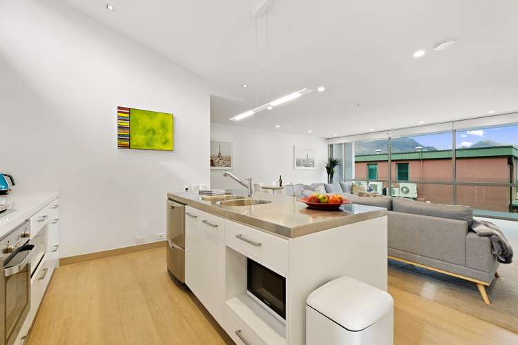 19/60 Hallenstein Street Queenstown_4