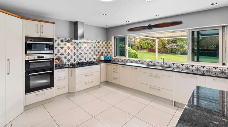 158 Raumati Road Raumati Beach_5