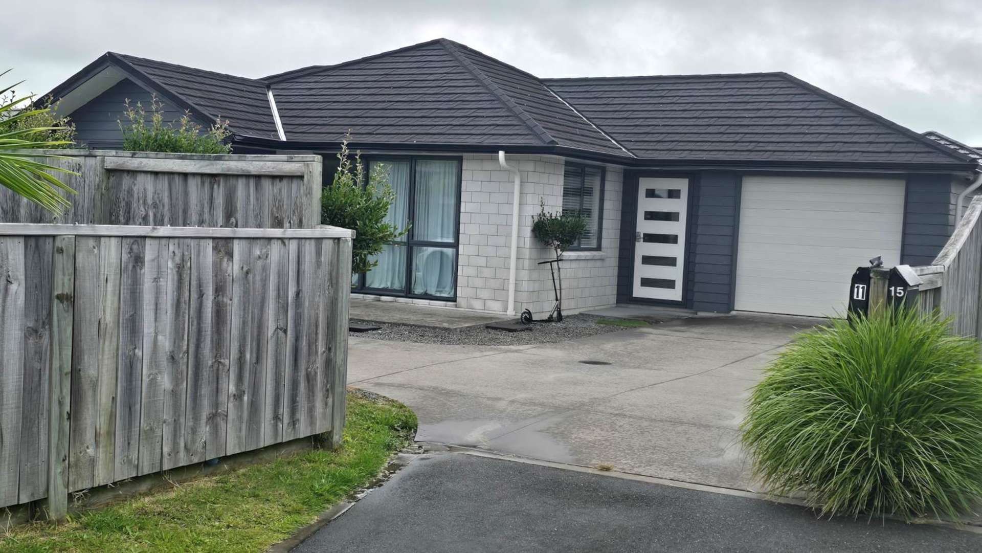 11 Hills View Drive Papamoa_0