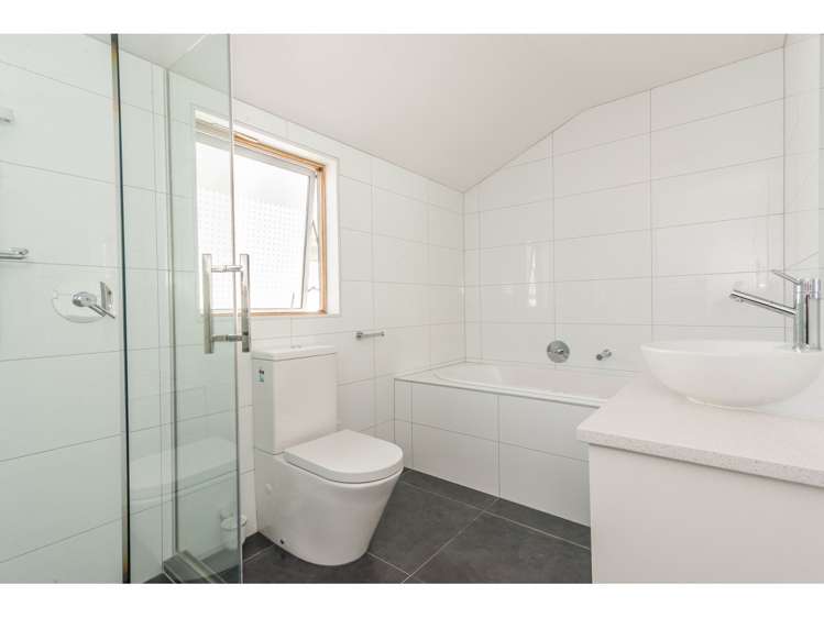 140p Hepburn Road Glendene_10