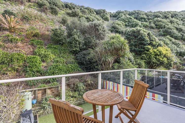 2/420 Queens Drive Lyall Bay_17