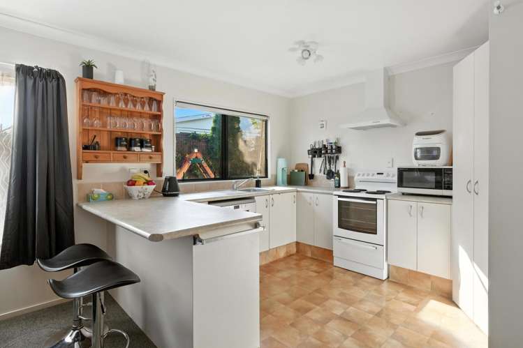 15B Roys Road_3