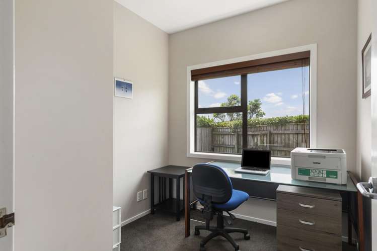 8 Carmichael Street Johnsonville_6