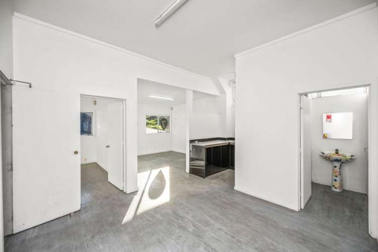 7 Waikaukau Road Glen Eden_9