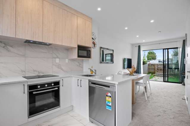 96E Walmsley Road 10672_3