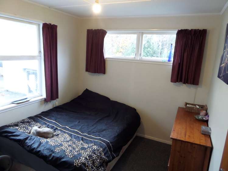 22 Hardie Grove Featherston_7