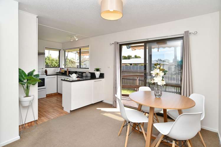 2/77 Glenmore Avenue Casebrook_4