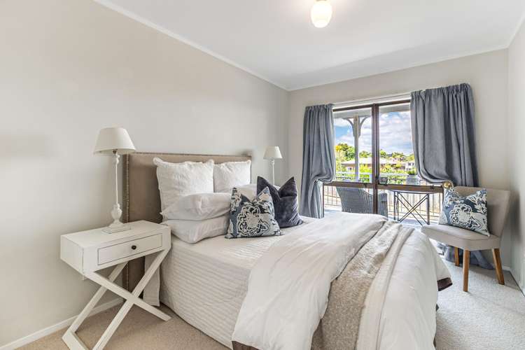 9 Pallister Drive Hillsborough_19