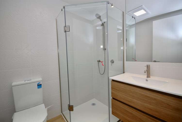 5/139 Tirimoana Road Te Atatu South_12