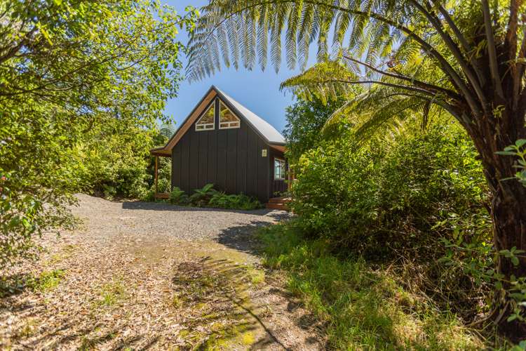 617 State Highway 41 Tokaanu_18