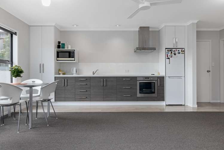 32 Shelley Street Otumoetai_12