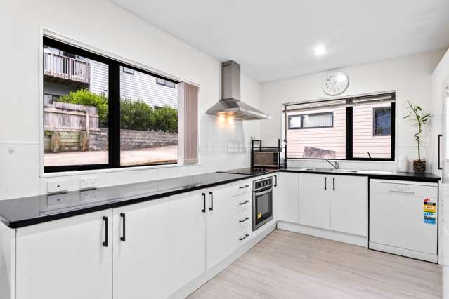 55a Simpson Road Ranui_4