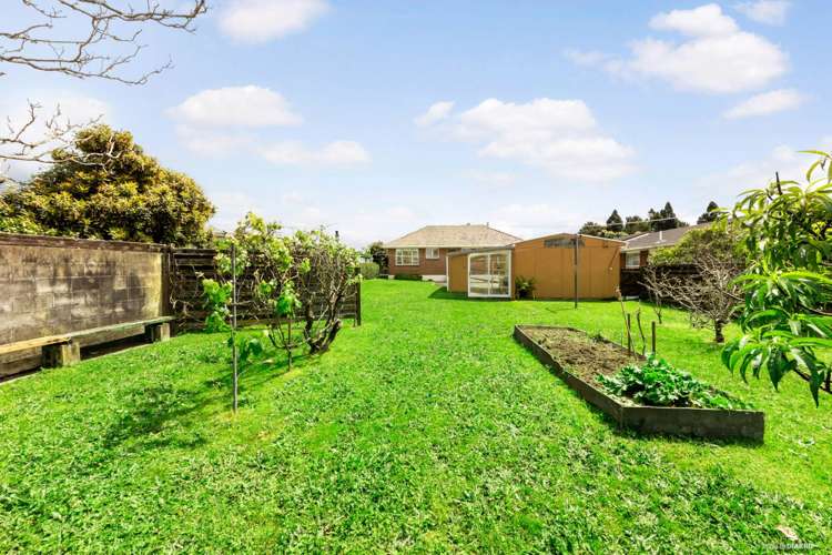 49 Yeovil Road Te Atatu Peninsula_15
